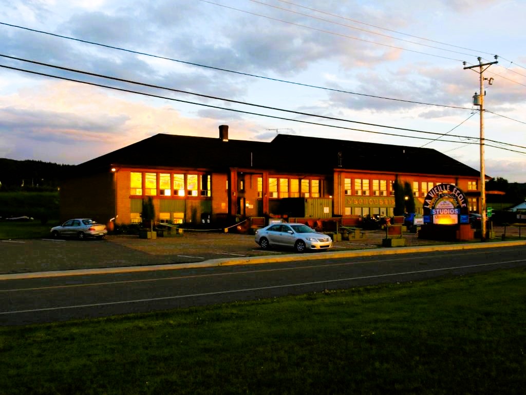 Logo Auberge Internationale Sainte-Anne-des-Monts